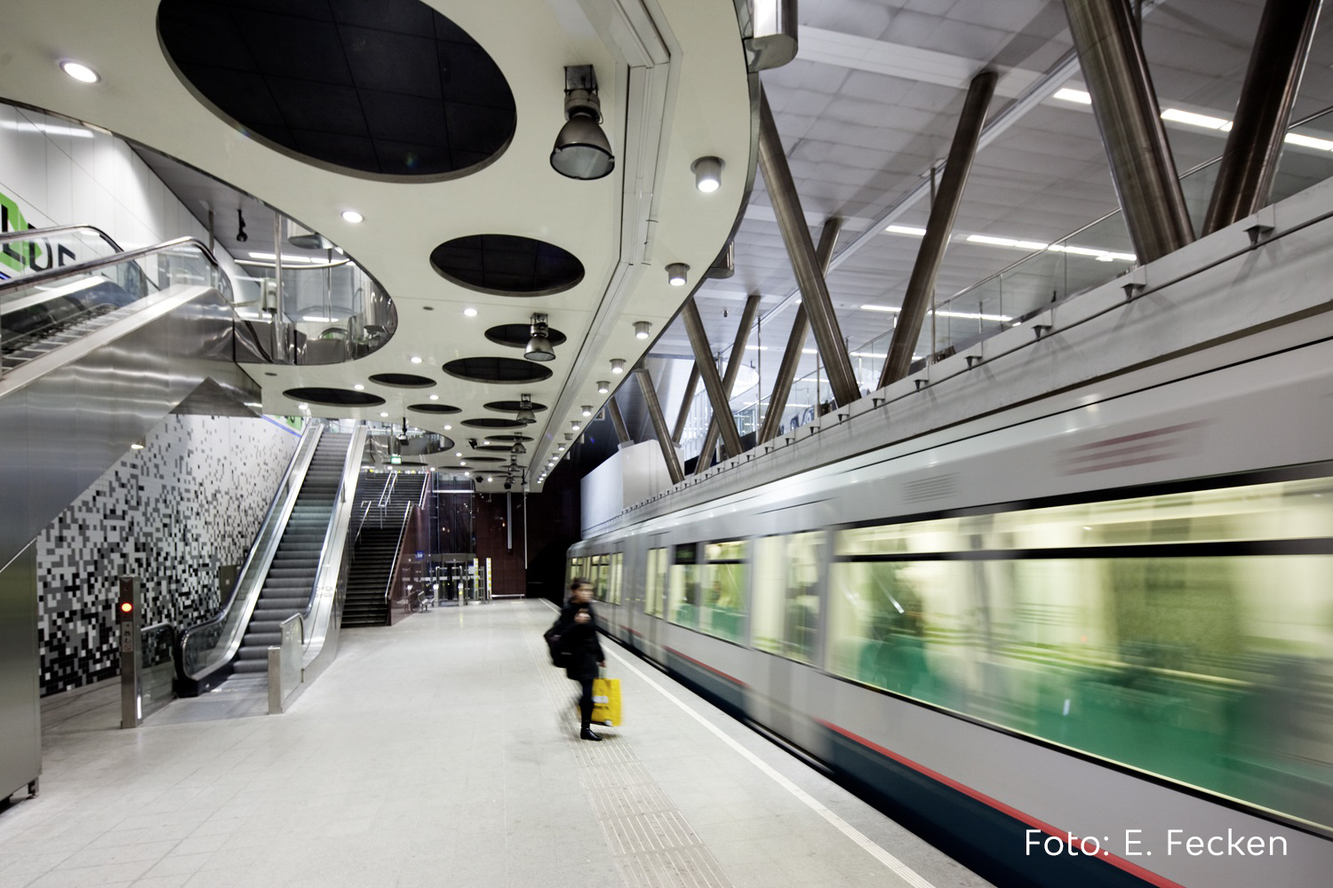 #throwback: metrostation Wilhelminaplein